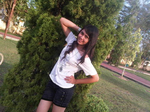 .im Beliebers from INA.
.i love Music,Dance,Animal,and Travelling.
*u Follow Me and I follow Back u*