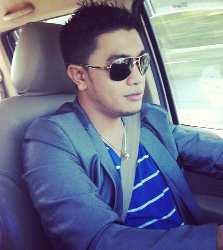 shutterspeed23's profile picture. I can accept defeat, but i can never accept not trying.