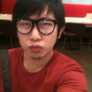 28Frame's profile picture. just some horny guy who like to take photographs