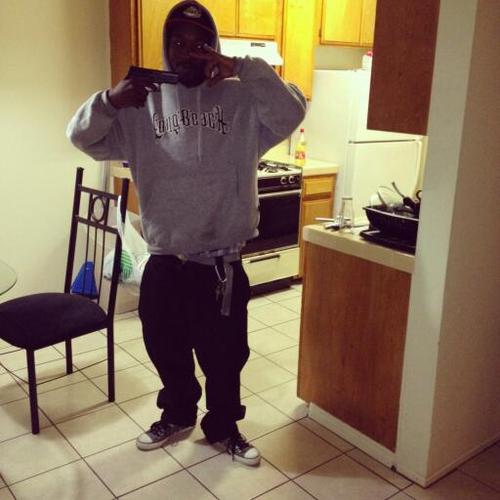 Mrebkchiefmack3's profile picture. Rap artist /skater member of the dirtbags