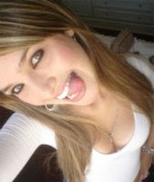 Aquelα que vc fαlα mαl, pαgα-pαu e fαz iguαl '


          -'- Vein Baábaá Naá Minhaá -'-