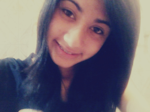 Como você e todo o mundo, eu também finjo que eu sei, quem eu sou ♪