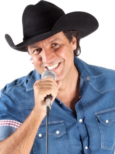 Bem-vindos ao twitter oficial do cantor, cowboy e apresentador Juliano Cezar! Este perfil é atualizado pela assessoria e pelo próprio Juliano Cezar.