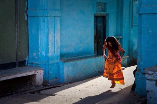 La mejor manera de convertir tus sueños en realidad, es despertarse. -Paul Valéry-