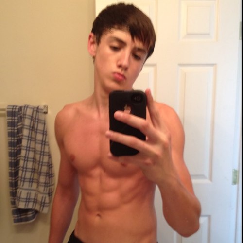 KevinTLittle's profile picture. hi im kevin