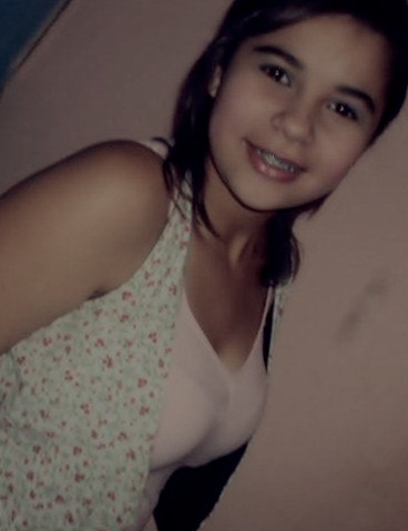Isabela Meneghetti , 15 anos , corinthiana até a morte e depois dela também :*  reclamações aqui  izabela48@hotmail.com !  SIGA-ME OS BONS !