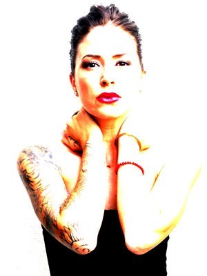 The first twitter fan club for Taylr Renee :)
Run by @mcamilacunha 
twitter in brazilian portuguese and english.