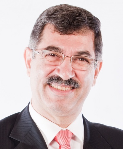 Egyptian Journalist. Deputy Chief Editor Akhbar Newspaper. Sport's Analyst & Historian. Writer Of 56 Books