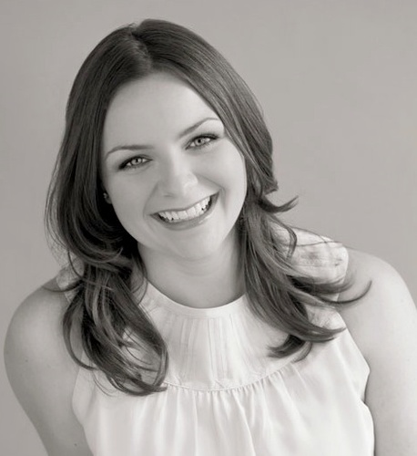 solopreneur, facilitator of health and wellness, seeker, geek at heart, yogini, nickname: gucci granola