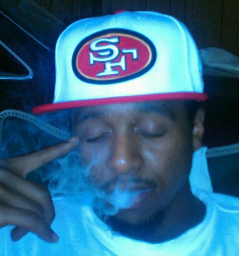 #stonerfam ALL ABOUT THA STONER FAMILY MOVEMENT AN ORGANIZATION THAT COMMITS TO LOYALTY AND LIVING THA HIGH LIFE!!!!!!!