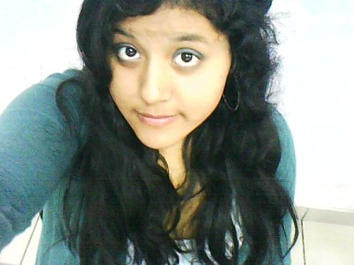 soy una musiclover !!! (: adoro hacer actividades al aire libre soy super divertida con mis amigos