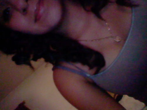 I Play Xbox(: My Gt: BUKANITAZ #FollowBack
My Love Lives Thousands Of Miles Away..But He's Still The First Thing On My Mind