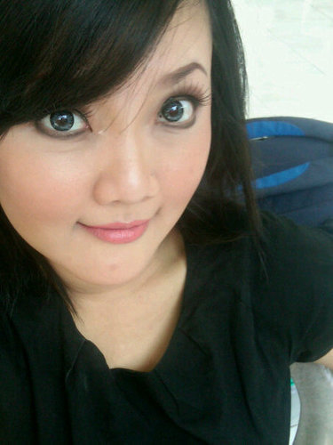 EllySetia's profile picture. Sekali berarti, setelah itu mati