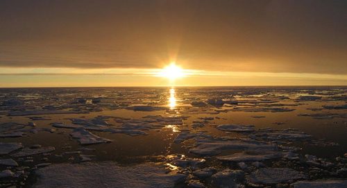 http://t.co/eySIQMWzS4 is a resource to consolidate News, Information and Opinions about Renewable Energy, Ideas, Concepts & Plans to end dependence on Oil.