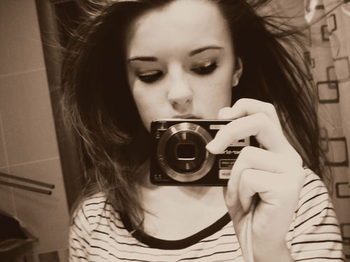 Te echo muxiiismiio de menos  Pequeña!.........1D
Little things..!