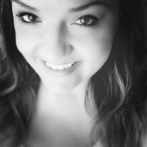 sisicakess's profile picture. i like nonsense. it wakes up the brain cells ..✌