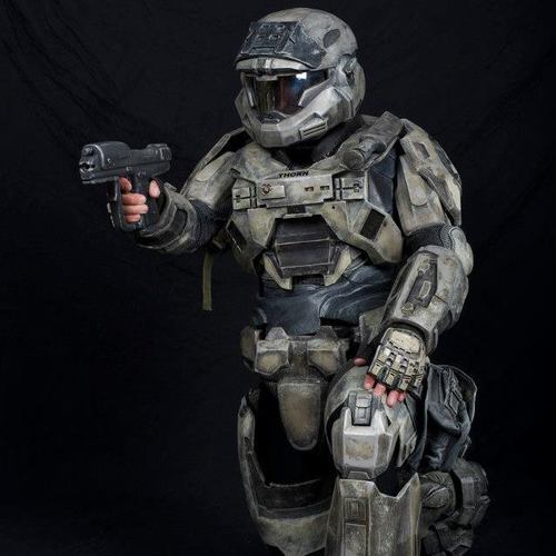 Thorn... Artist, Props builder.
