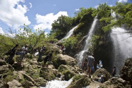 AIR TERJUN YANG INDAH
DAN TENANG, TERLETAK
DI PER SAWAHAN DEKAT
KALI OYO, WISATA
MEMANCING GRATIS,
SILAHKAN BERKUNJUNG...!

087838672111 :)