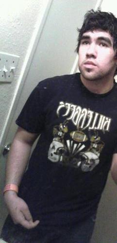 simplisticpetal's profile picture. My names Balde, I love posting jokes! I know I'm starting this off pretty late but fuck it!! So follow and enjoy my tweets!! (: