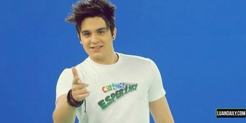 FC dedicado ao @luansantana para demontrar o amor que sentimos pelo nosso nego
FC criado no dia:14/05/12 Luan seguiu:__/__\_
feito por: @santosleonara
