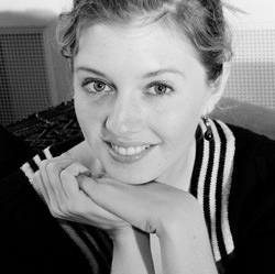London-born Berlin-based writer @FaberBooks. Short stories, mainly. BBC National Short Story Award winner. Guest lecturer Creative Writing @Bard_Berlin