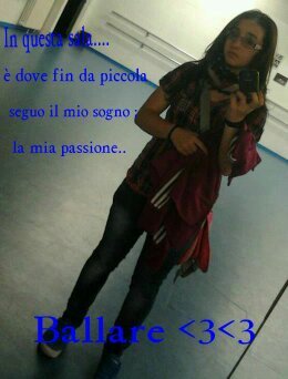 Hello .. I am 13 years :) I Noemi I love to dance and a passion for sports that I have! I like laura pausini and one direction!