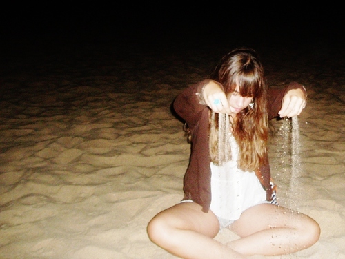 sou maluca & super viciada nos skins  ; quero deixar tudo e ir sem saber por onde  como num mar á deriva  estou sempre a dizer 'para sempre' mas eu sei que para