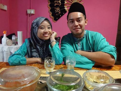 Mohammad Hatta Fariez-al and Raffajini is sharing this account :)