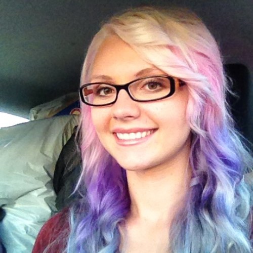 StellaRezabek's profile picture. 