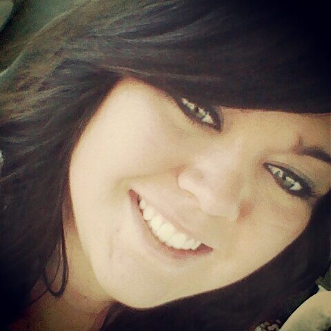 Jadiepotatie's profile picture. “If you want to fly, you have to give up the things that weigh you down.”