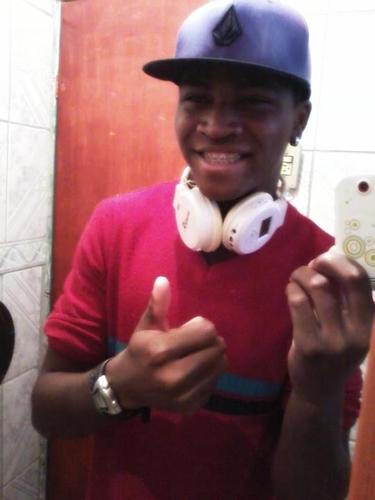 Quem me vê, me vê sorrindo e vai ser sempre assim Grupo Dom Natural