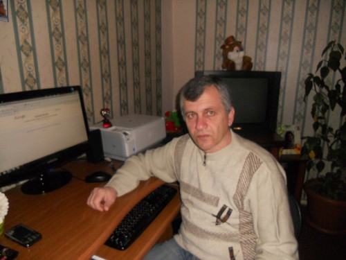 Увлечения: шахматы, аштарашки (интеллектуальная игра, придуманная мной),футбол, изобретения,интернет-заработок.
https://t.co/ecVN3svmay  https://t.co/f7vItR1UC4