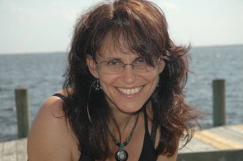 Elizabeth guides and supports people in identifying their unique message, and sharing that with the world, in a way that is authentic and powerful.