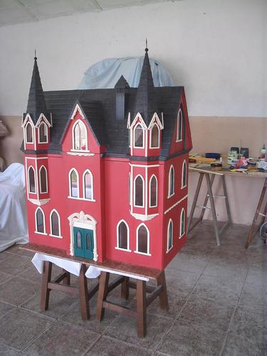 Diseño y construcciòn de Casas de Muñecas artesanas
Piezas ùnicas por encargo
Dollhouse crafts
Distribuidor oficial de JBM muebles de colecciòn escala 1/12