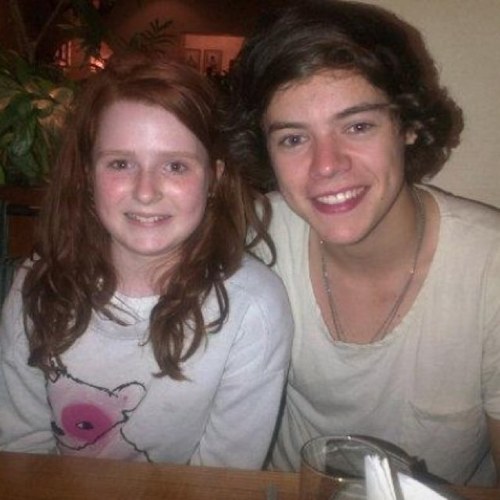 monkeybiscuts12's profile picture. live for 1d...