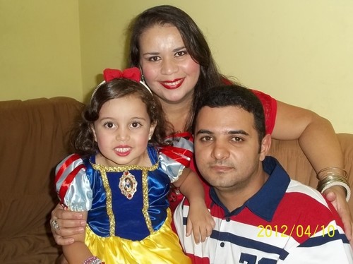 Sou uma serva de Deus, abênçoada, FELIZ !!!!
O Senhor está comigo entre aqueles q mim ajudam!
É melhor confiar no Senhor do q confiar nos príncipes!!!!