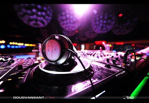 The official events page for LIMA LOUNGE DC - follow us to be updated on all weekly events, DJ lineups, and much, much more! ( http://t.co/V7DtSkpb11 )