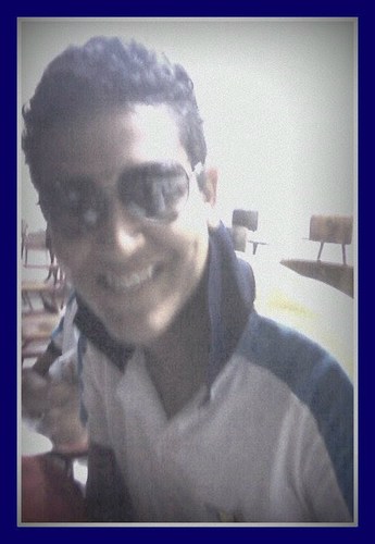 15 Anos, Romantico,Feliz, Doido, Uma Pessoa Que pensa no futuro Oque Passo Passo  E nao vouta mais .