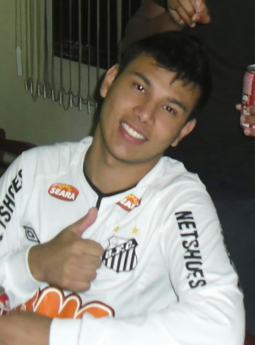 Sorrir não significa necessariamente que você está feliz. Às vezes isto significa apenas que você é forte.