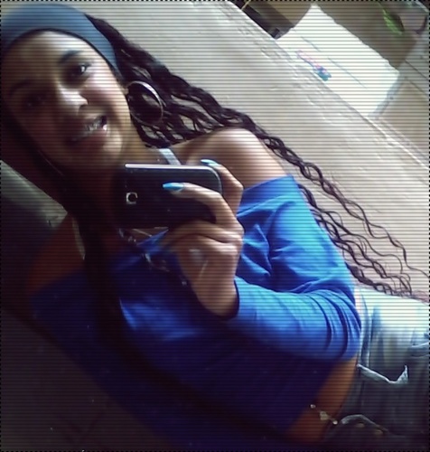 ..  tenho 16 anos . tou Solteira , sou capricornianÀ , best do @erickfzs  ღ   ,  quer saber mais ? segue ai !
