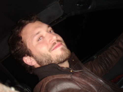 dbneto's profile picture. 