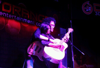 earFriendsSMR's profile picture. Penikmat karya musik @endah , @rhesa_aditya , @endahNrhesa . Sing en das met my ah !