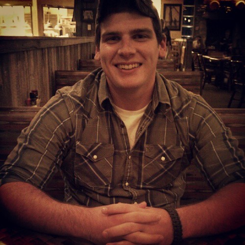 Friends, family, God. Thats what really gets me through my day.
taken by @Cliffy_0318 !!!!!