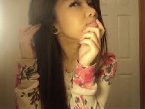 helloo, love my name is Jamie I lOVE justin bieber. fan? no. Belieber. always will be. 3 :)
