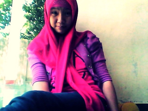 I just want a sincere friend with me.
I do not want another, I just want HONESTY from you ...
