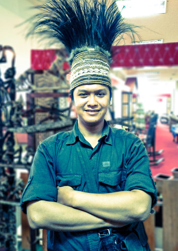 Nopel_R's profile picture. Tut wuri handayani (dibelakang memberi dorongan, Ing madya mangun karso (ditengah memberi semangat), ing ngarso sung tulodho (di depan memberi teladan)