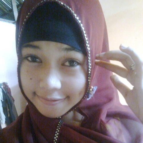 ChaniaChimoet's profile picture. 