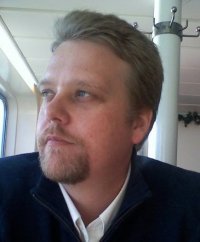 Gamer, geek, developer. Playing ASL, Go and miniature games.
