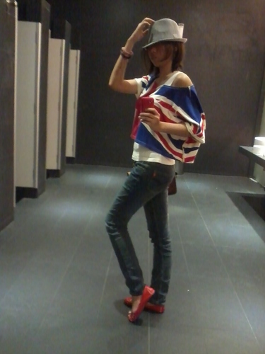 jesquejest's profile picture. wants to be free