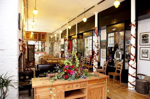 The Old Benny Cafe/ Restaurant is the perfect place to relax and enjoy a light lunch or candle lit evening meal.